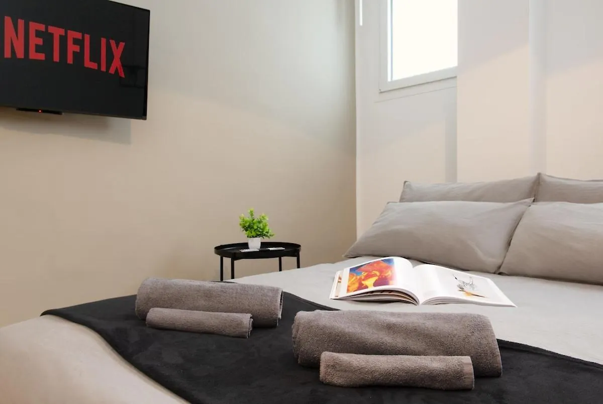 Luxhome Duomo - San Siro 10Min 米兰 0*,  意大利