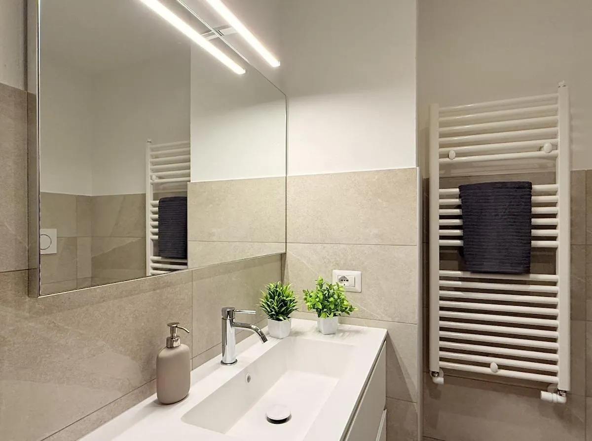 Luxhome Duomo - San Siro 10Min Milan