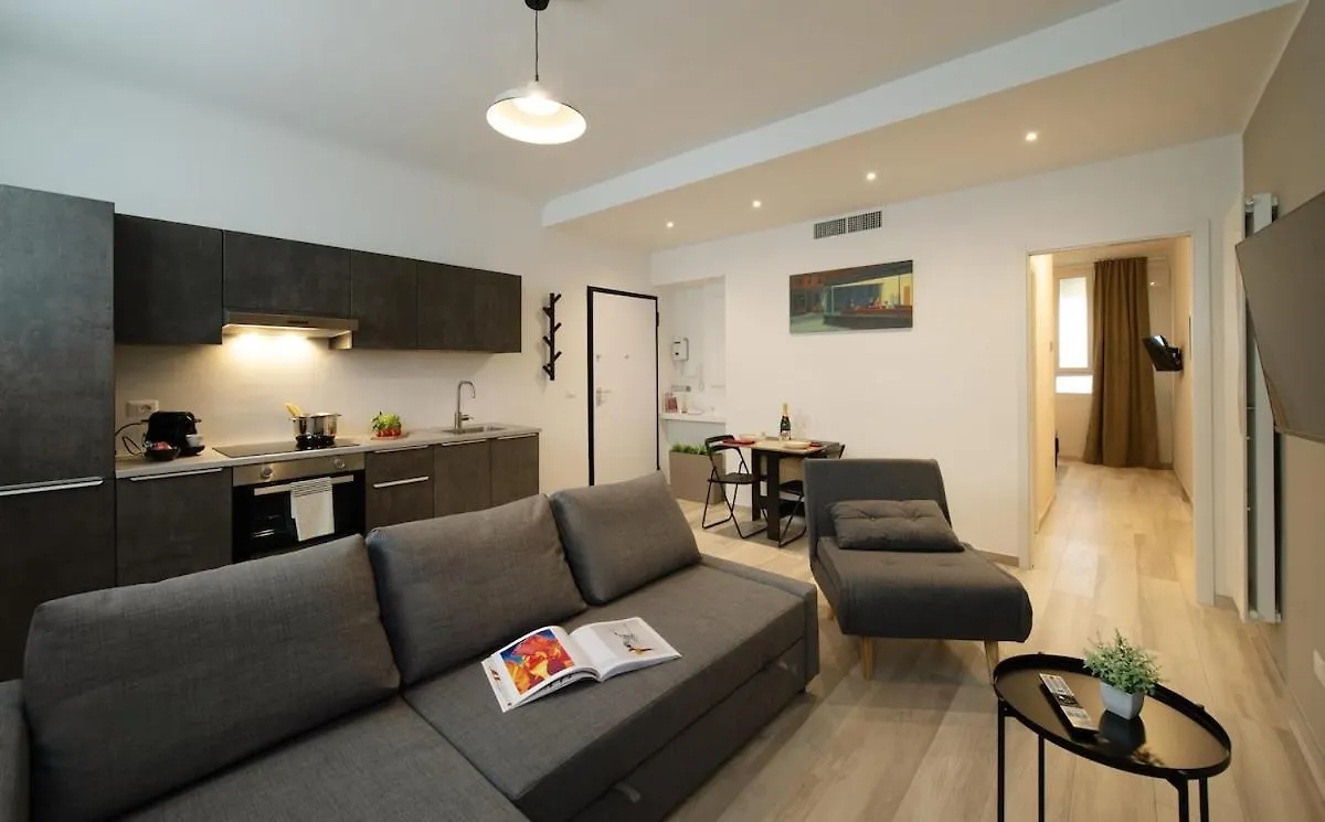 Apartment Luxhome Duomo - San Siro 10Min Milan